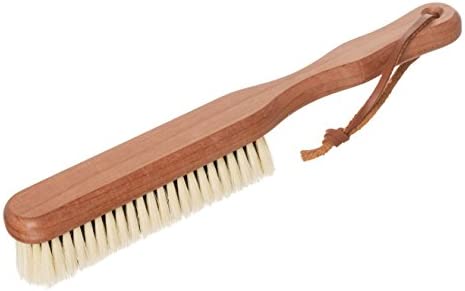  Redecker Natural Lint Brush with Oiled Beechwood, 5-1/4 inches,  Easy to Clean Rubber Bristles Effectively Attract and Trap Hair, Made in  Germany : Health & Household